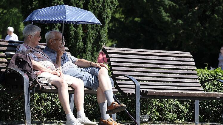 2022 kann der Jahrgang 1956 in Rente gehen. Denn für diesen Jahrgang liegt das reguläre Renteneintrittsalter bei 65 Jahren und zehn Monaten.