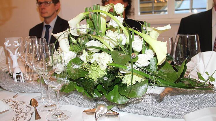 Weihnachten war das Motto der Tischdekoration.