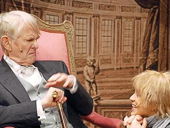 Szene aus dem St&uuml;ck "Der kleine Lord", das am letzten November-Wochenende im Kronacher Kreiskulturraum gegeben wird. Foto: PR