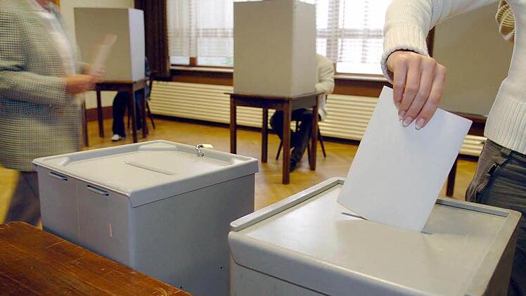Die Steinbacher haben an diesem Sonntag ihren neuen Bürgermeister gewählt. Foto: Federico Gambarini dpa/lnw