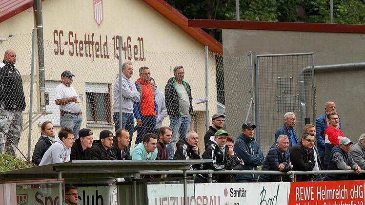 Die Stettfelder Zuschauer wurden von ihrer Mannschaft lange auf die Folter gespannt.
