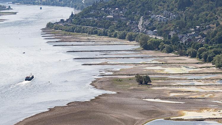 Niedrigwasser auf dem Rhein