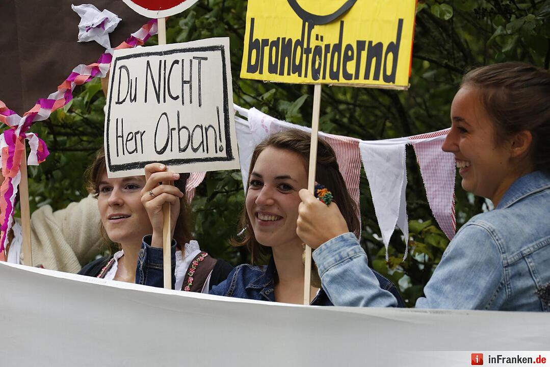 Orban besucht CSU in Kloster Banz: Opposition demonstriert
