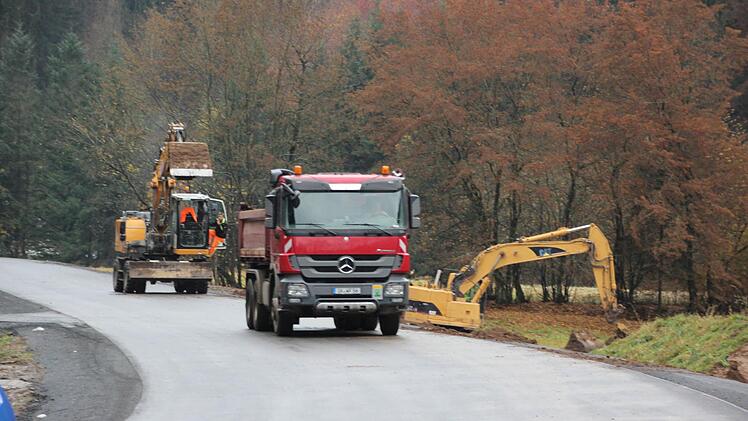 Zahlreiche Baumaschinen sind im Einsatz. Foto: Friedwald Schedel
