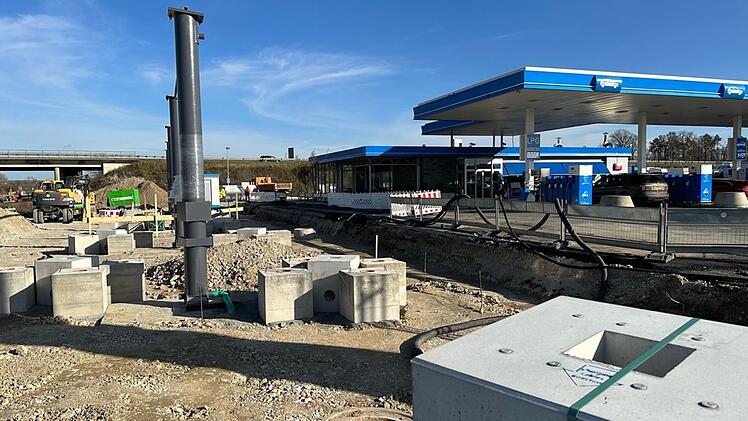 Autohof Gremsdorf an der A3: Gr&ouml;&szlig;ter Aral-Ladepark Deutschlands wird in Franken gebaut