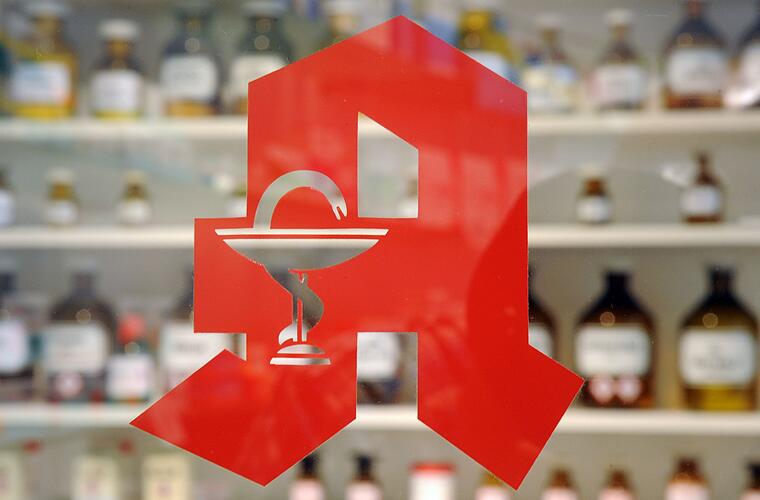 Schmerzmittel bei dm: Drogerien drängen auf Gesundheitsmarkt