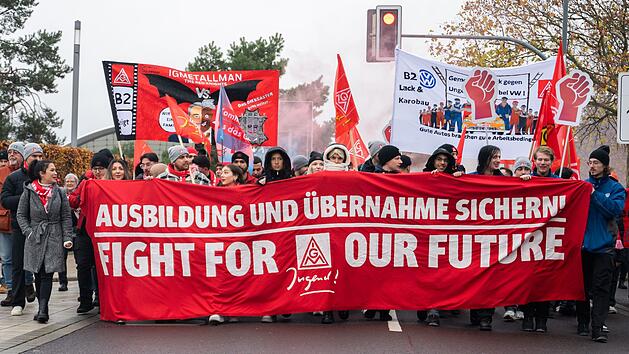 Warnstreik bei vierter Tarifrunde erwartet: IG Metall erh&ouml;ht Druck auf VW