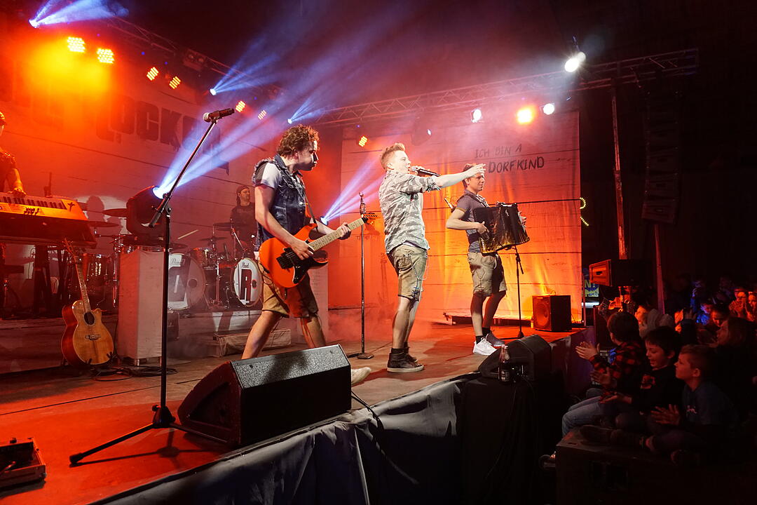 Backstage bei den Dorfrockern beim Eichenbühler Hoffest