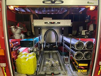 Blick ins neue Innenleben des Feuerwehrautos.