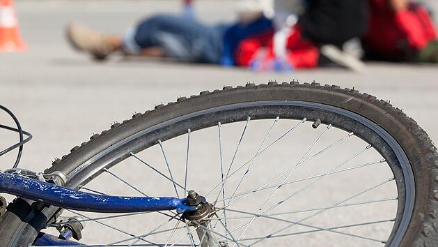 Marktredwitz: Passanten entdecken leblosen Radfahrer - Polizei ermittelt