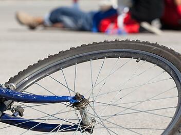 Marktredwitz: Passanten entdecken leblosen Radfahrer - Polizei ermittelt