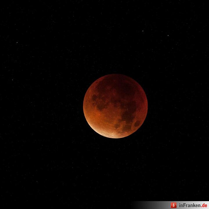 Leserfotos: Blutmond über Franken