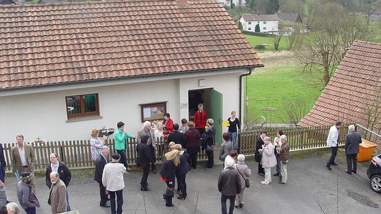 Eindrücke von der Kirchenweihe in Züntersbach. Foto: Brigitta Kempe-Wolf