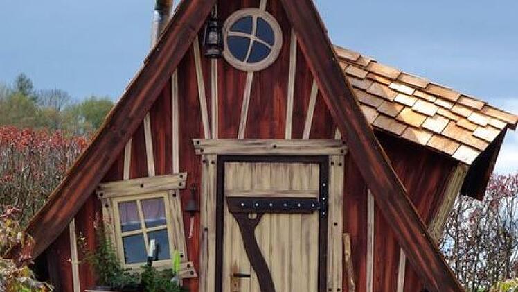 So werden die Wanderer ab dem kommenden Fr&uuml;hjahr das Hexenh&auml;uschen auf dem "Schatzsucherweg" vorfinden.  Foto: PR