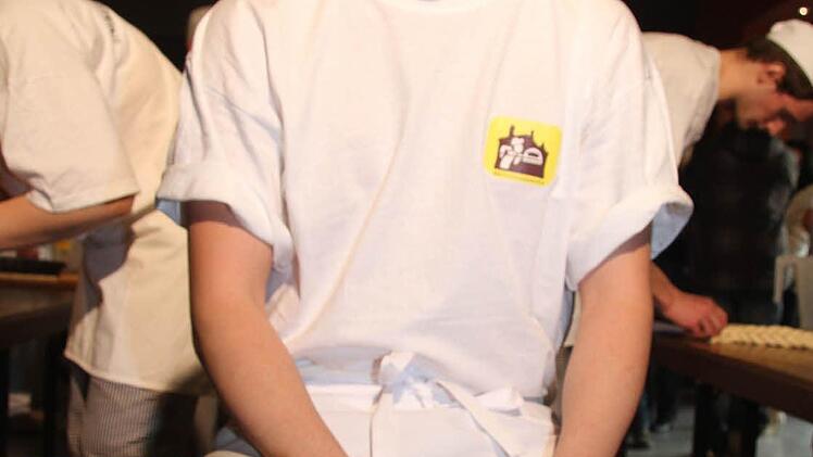 Für die geflochtene Eidechse aus Hefeteig bekam Wettbewerbssieger Kevin Semmelroch Höchsnoten der Juroren.