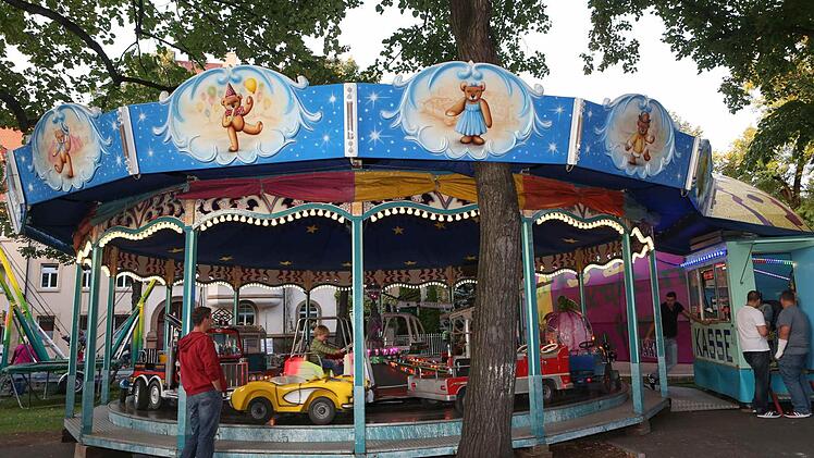 Familientreffpunkt ist seit letztem Jahr auch der Markusplatz. Foto: Harald Rieger