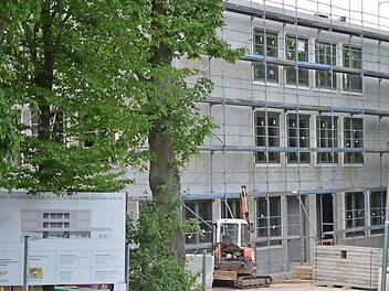 Der Neubau auf dem Gelände der Carl-Platz-Schule Foto: bp