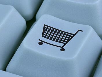 Online-Shopping gehört mittlerweile zum Alltag. Obwohl wir glaube, alles über den Online-Handel zu wissen, gibt es immer noch diverse Wissenslücken. Symbolbilder: BilderBox/Erwin Wodicka