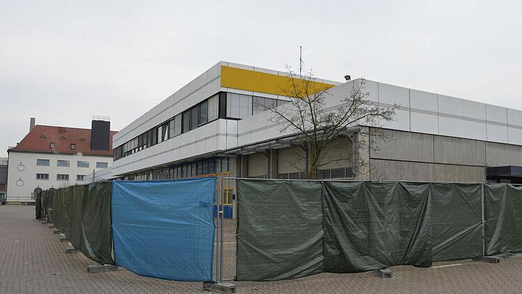 Das bisherige Postgebäude in der Heinrich-von-Stephan-Straße wird ab Herbst BRK-Verwaltungszentrum. Foto: Ronald Rinklef
