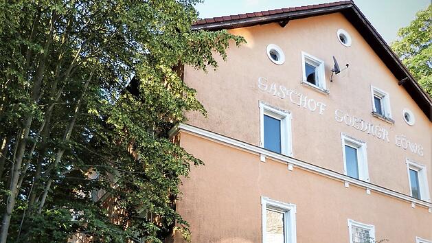 Der Abriss des früheren Gasthofes "Goldener Löwe" ist beschlossene Sache. Foto: Werner Reißaus