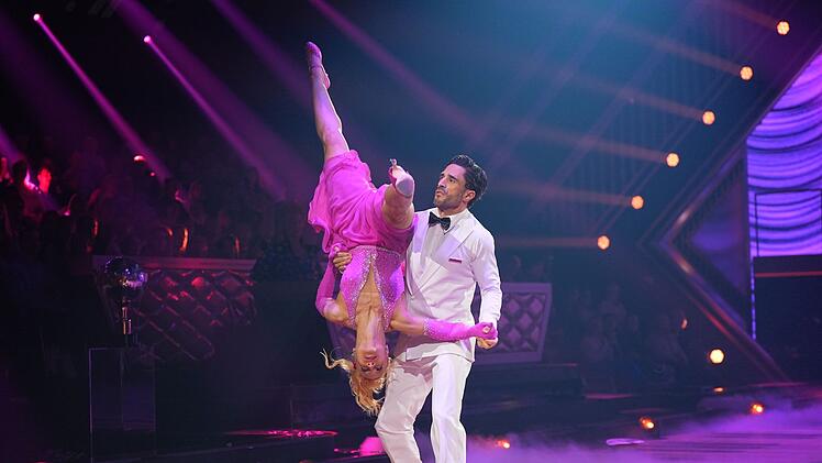 Der Quickstep von Schauspieler Jan Kittmann und Kathrin Menzinger erinnerte die Jury an eine Zirkusnummer.