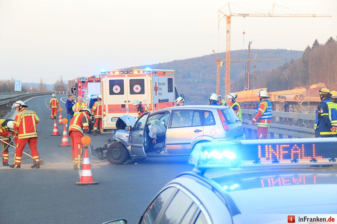Autos kollidieren auf A73 bei Breitengüßbach