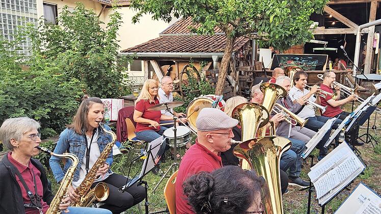 Die Musikanten der Musikvereinigung Machtilshausen.