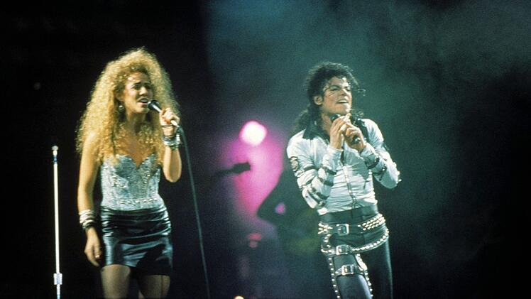 Die Karriere von Sheryl Crow begann als Background-S&auml;ngerin bei Michael Jackson.