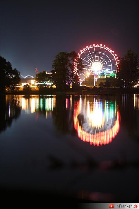 Abschlussfeuerwerk am Volksfest in Nürnberg