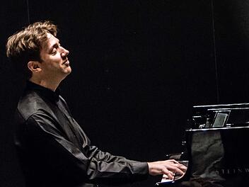 Ein Wiederhören mit dem Pianisten Benjamin Moser gibt es am 17. Februar 2020 bei der Gesellschaft der Musikfreunde CoburgFoto: Archiv/Jochen Berger
