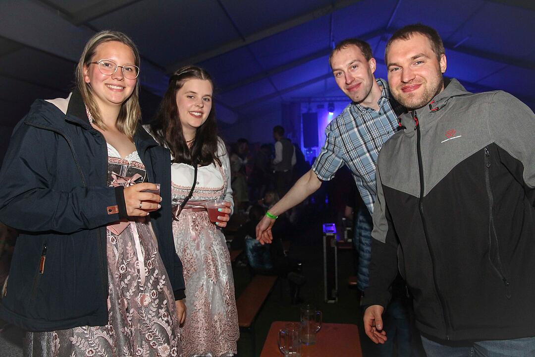 Party mit den DORFROCKERN Party mit den DORFROCKERN