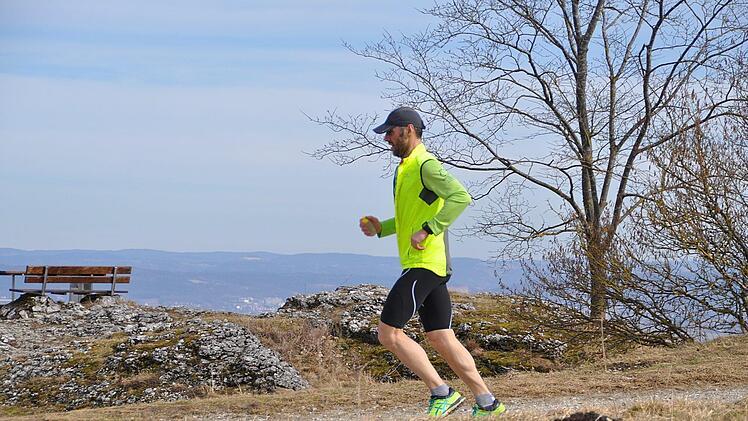 Lauftraining auf dem Görauer Anger, ein Genuss bei dem herrlichen FrühlingswetterKarl-Heinz Weber