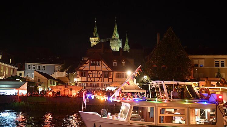 Auf der Sandkerwa wurde weitestgehend friedlich gefeiert - die Polizeiinspektion Bamberg zieht Bilanz. Foto: Ronald Rinklef