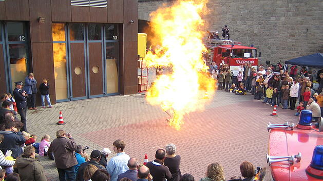 Kitzingen: Feuerwehr lädt zu Tag der offenen Tür - spannende Demonstrationen und Aktionen geplant