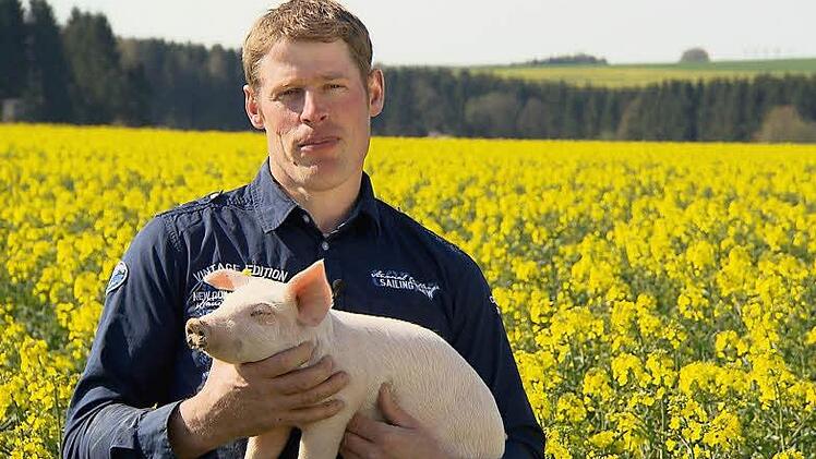 ntonius (42), der fröhliche Ferkelzüchter aus Nordrhein-Westfalen . Foto: RTL Alle Infos zu "Bauer sucht Frau" im Special bei RTL.de: www.rtl.de/cms/sendungen/bauer-sucht-frau.html