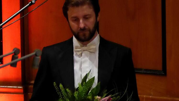 Blumen für den Pauker. Foto: Ahnert