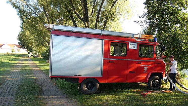 Durch den Einsatz des ausgedienten Löschfahrzeuges, war die Einsatzbereitschaft der Feuerwehr Wonfurt jederzeit voll gegeben. Foto: Christian Licha
