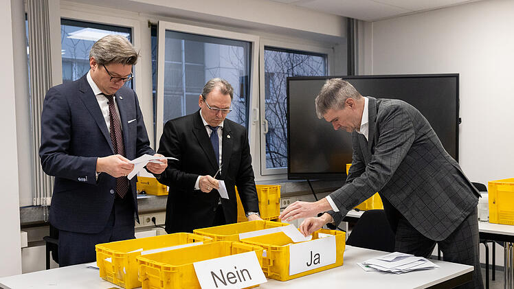 Auszählung GDL-Urabstimmung