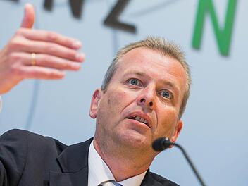 Nürnbergs OB Maly bekam kürzlich Besuch von einem Wutbürger - oder war es eher ein Mutbürger? Symbolfoto: Rolf Vennenbernd/dpa