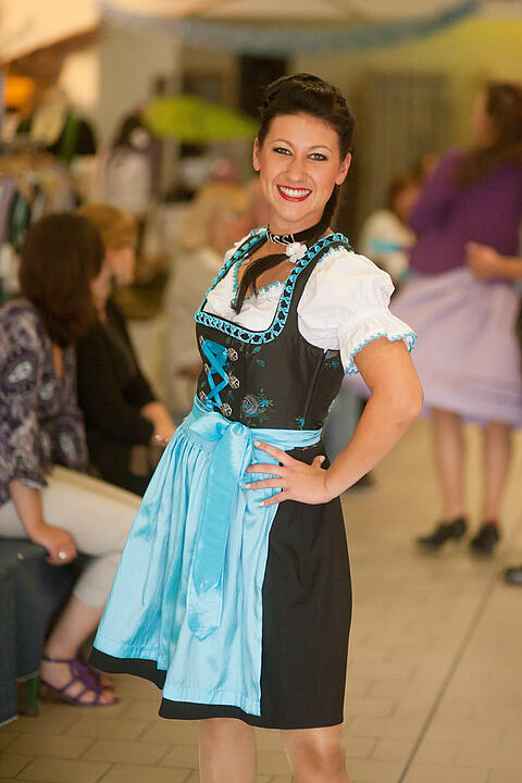 Sandmadla Kuer - Trachtenhof Nuebler