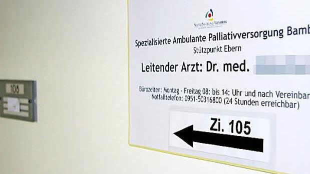 Auch wenn der Chef nicht auf Station ist, der Betrieb geht in Ebern ganz normal weiter. Foto: Ralf Kestel