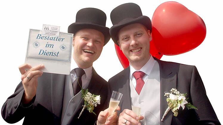 Das Hochzeitsfoto von Sven Kaiser (l.) und seinem Partner Christian Vogel aus dem Jahr 2014 Foto: Andrea Rippstein