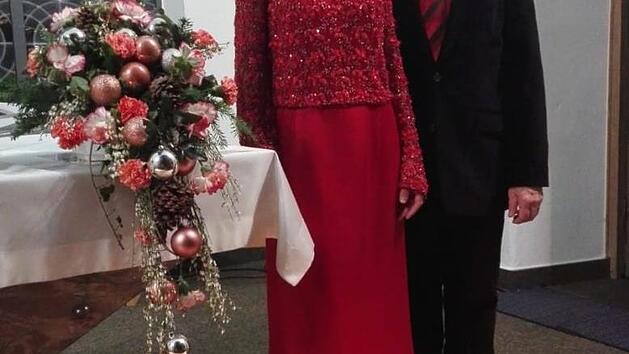 Astrid Harzberger und ihr Ehemann Hans-J&uuml;rgen Schmidt begeisterten ihre Zuh&ouml;rer in der Tettauer Kirche.  Foto: Schrepfer