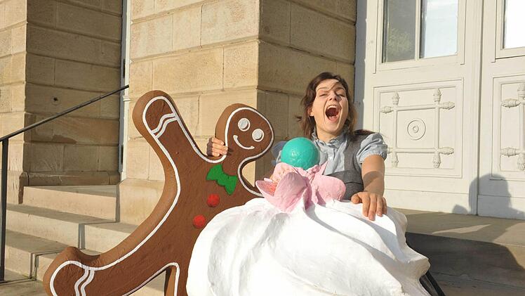 Am Samstag, 6. Dezember 2014 feiert Humperdincks Märchenoper "Hänsel und Gretel" Premiere auf der Bühne des Landestheaters Coburg. Als Gretel ist dabei Anna Gütter zu erleben.Foto: Andrea Kremper