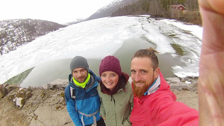 Selbst im Mai sind die Seen teilweise noch gefroren.