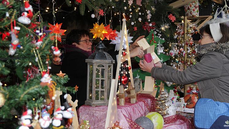 Auf dem  Eggolsheimer Adventsmarkt Foto: Mathias Erlwein