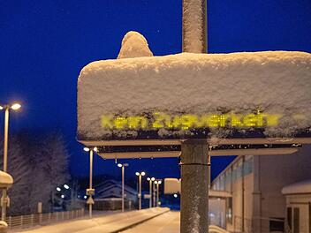 Kein Zugverkehr zwischen Lichtenfels und Coburg: Ein Unfall sorgte am Donnerstagmorgen für Zugausfälle. Symbolbild:  Lino Mirgeler/dpa