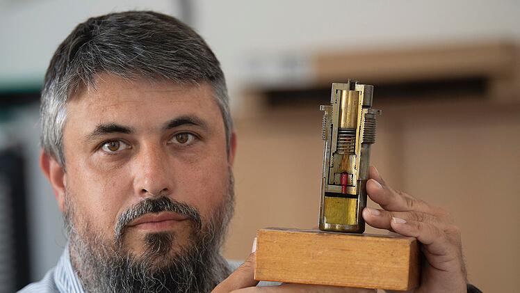 Fliegerbombe in Frankfurt: So sieht ein Z&uuml;nder aus