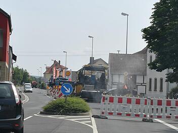 Die Baustelle für die neue Linksabbiegespur in die Försdorfer Straße in Burgebrach Foto: Ronald Rinklef