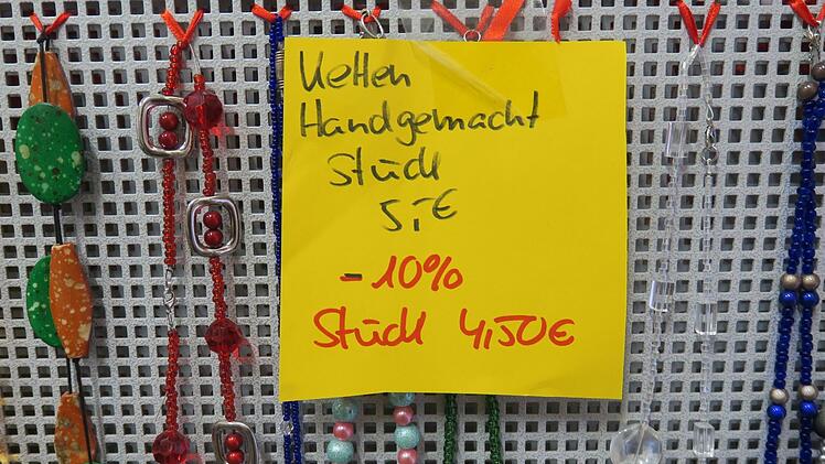 Utas Bastelladen im Räumungsverkauf: Noch in diesem Jahr wird das Lichtenfelser Geschäft schließen.Bettina Dirauf